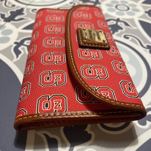 Dooney & Bourke Women’s NC State Monogram Leather Wallet - Picture 3 of 16